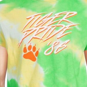 Netflix Stranger Things Men's Tiger Pride T-Shirt, Size Extra large